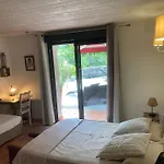 Logis Des Magnans - Deux Familiales Pour 4 Ou 5 Personnes - *