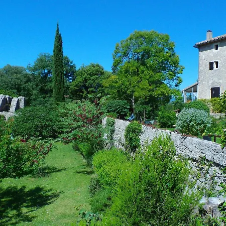 Homestay Logis Des Magnans - Deux Familiales Pour 4 Ou 5 Personnes -
