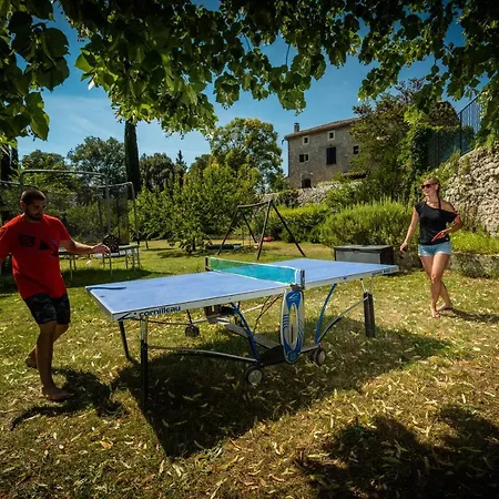 Logis Des Magnans - Deux Familiales Communicantes Pour 4 Ou 5 Personnes Ubytování v soukromí *