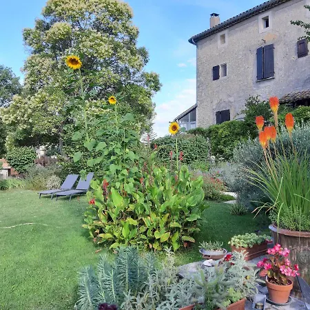 Logis Des Magnans - Deux Familiales Pour 4 Ou 5 Personnes - Homestay *