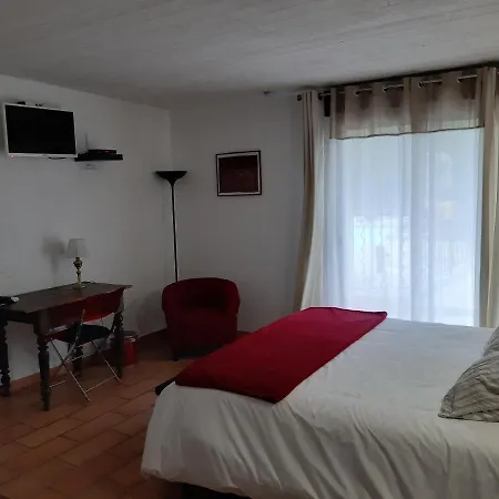 Logis Des Magnans - Deux Familiales Pour 4 Ou 5 Personnes - Homestay Sauve