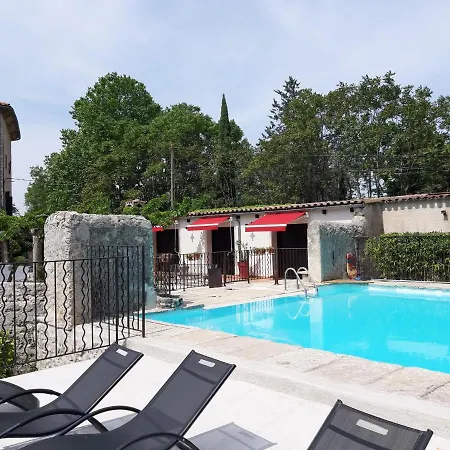 Logis Des Magnans - Deux Familiales Pour 4 Ou 5 Personnes - *