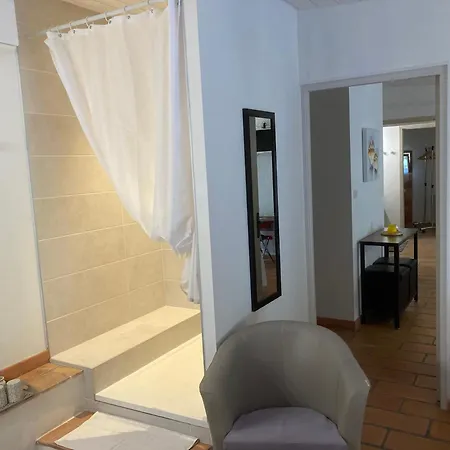 Séjour chez l'habitant Logis Des Magnans - Deux Familiales Pour 4 Ou 5 Personnes -