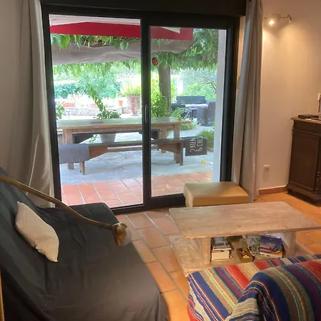 Logis Des Magnans - Deux Familiales Pour 4 Ou 5 Personnes - * Sauve