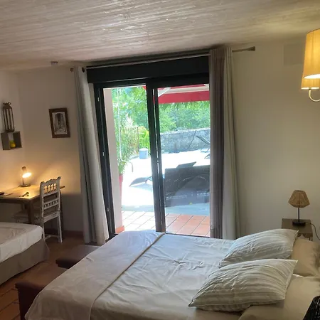 Logis Des Magnans - Deux Familiales Communicantes Pour 4 Ou 5 Personnes *