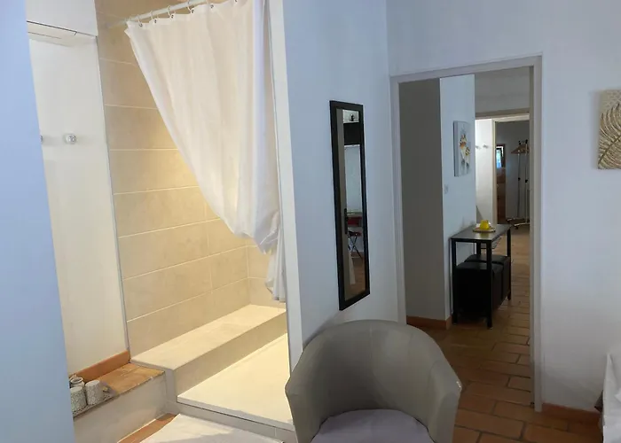 Kwatera prywatna Logis Des Magnans - Deux Familiales Communicantes Pour 4 Ou 5 Personnes